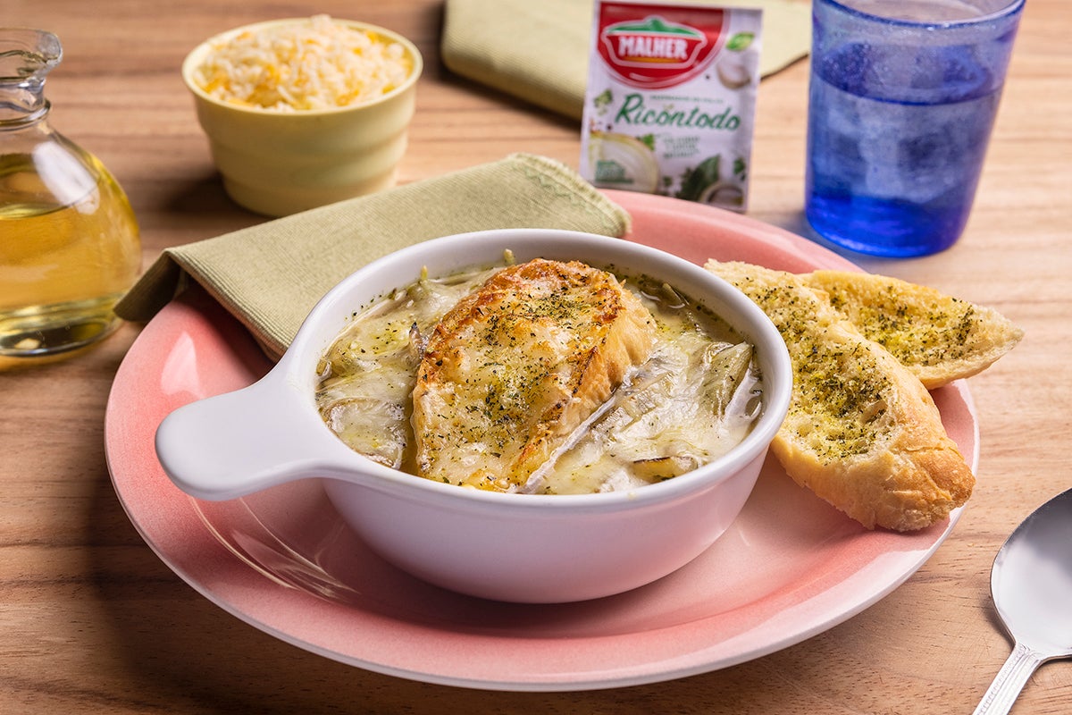 SOPA DE CEBOLLA GRATINADA SOPA DE CEBOLLA GRATINADA