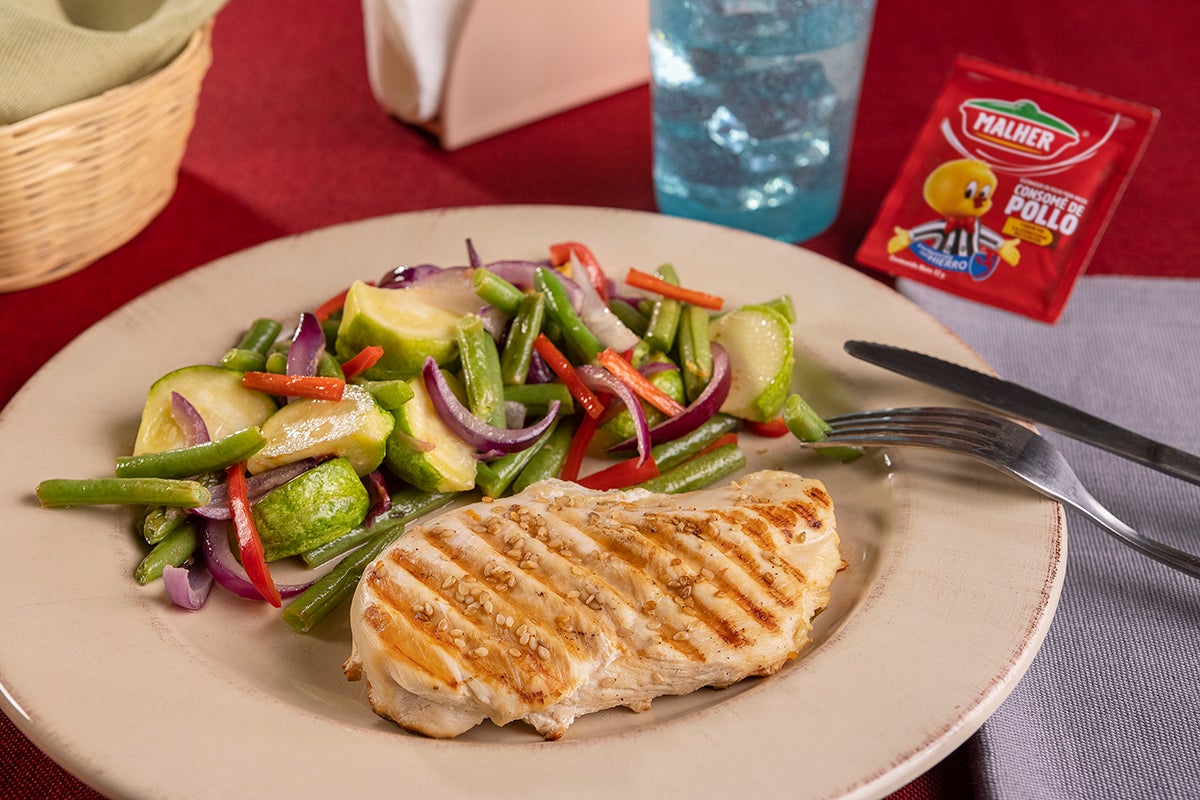 POLLO A LA PLANCHA POLLO A LA PLANCHA