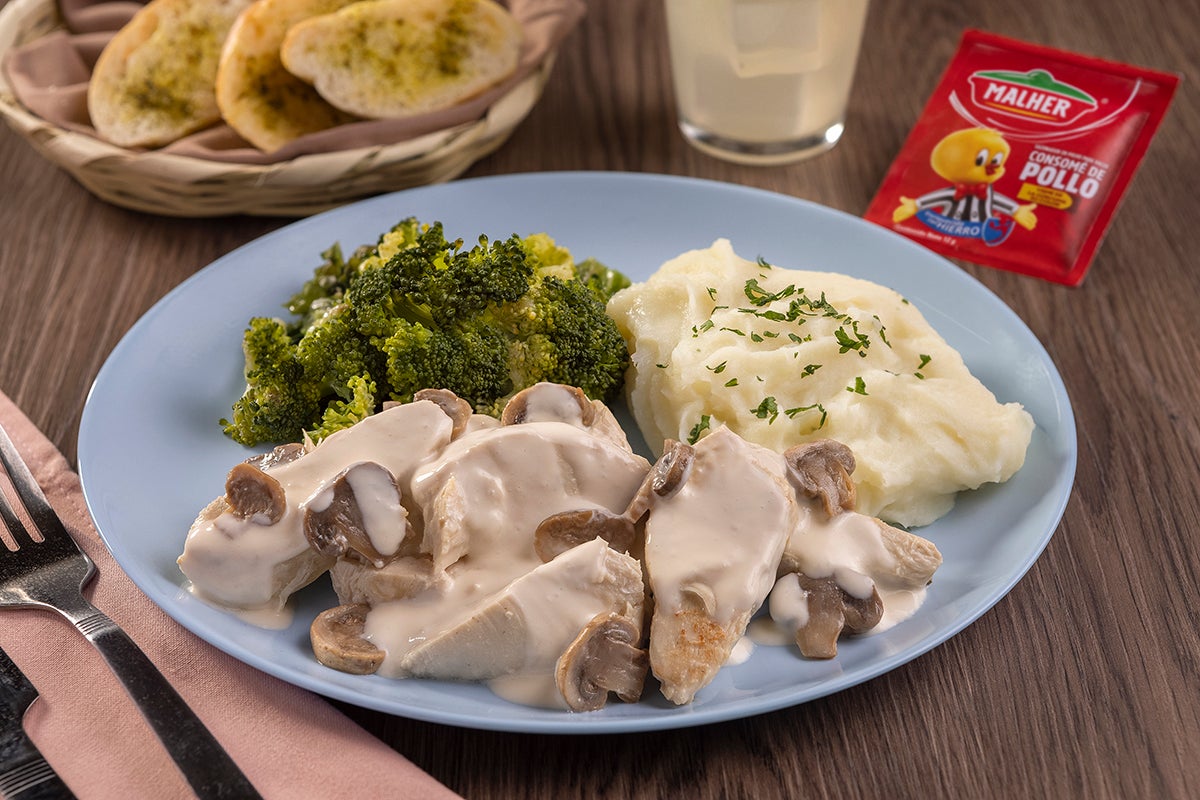 POLLO CON HONGOS POLLO CON HONGOS