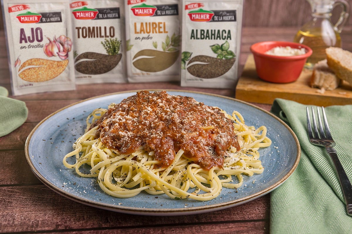 SPAGUETTI A LA BOLOÑESA SPAGUETTI A LA BOLOÑESA